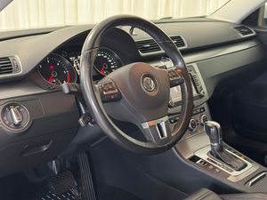 Volkswagen Passat bild 11