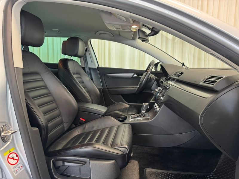 Volkswagen Passat bild 10