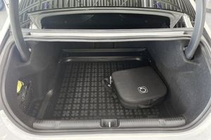 Mercedes EQE350 bild 14