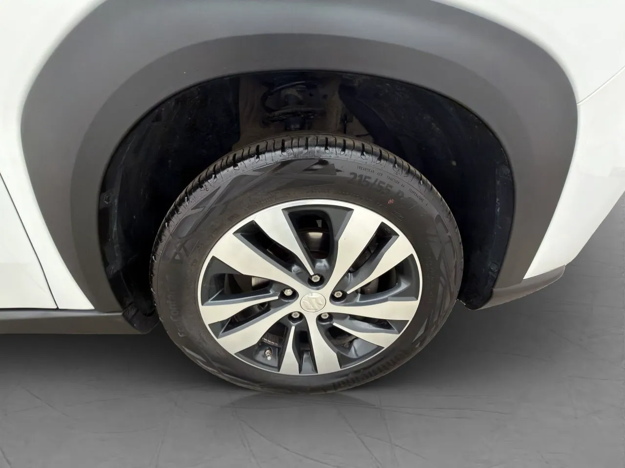 Vehicle image 30