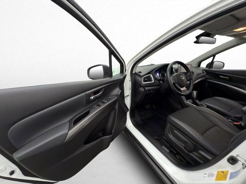 Suzuki S-CROSS bild 9