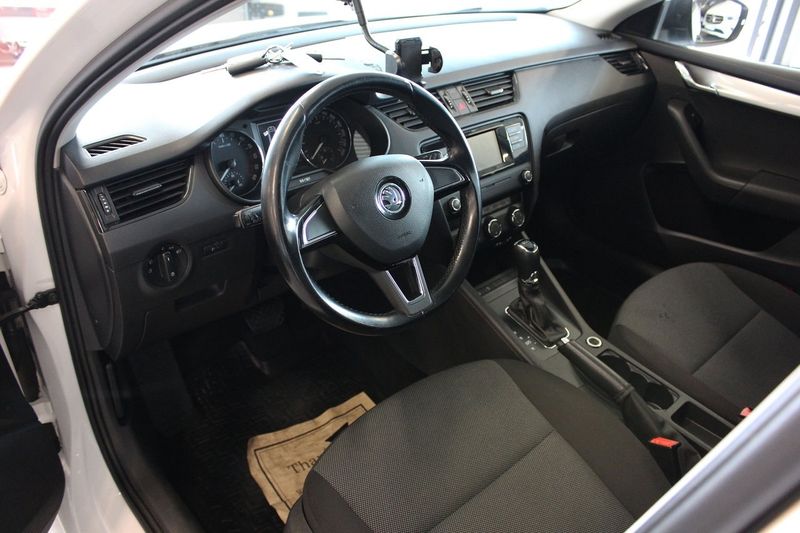 Skoda Octavia bild 2