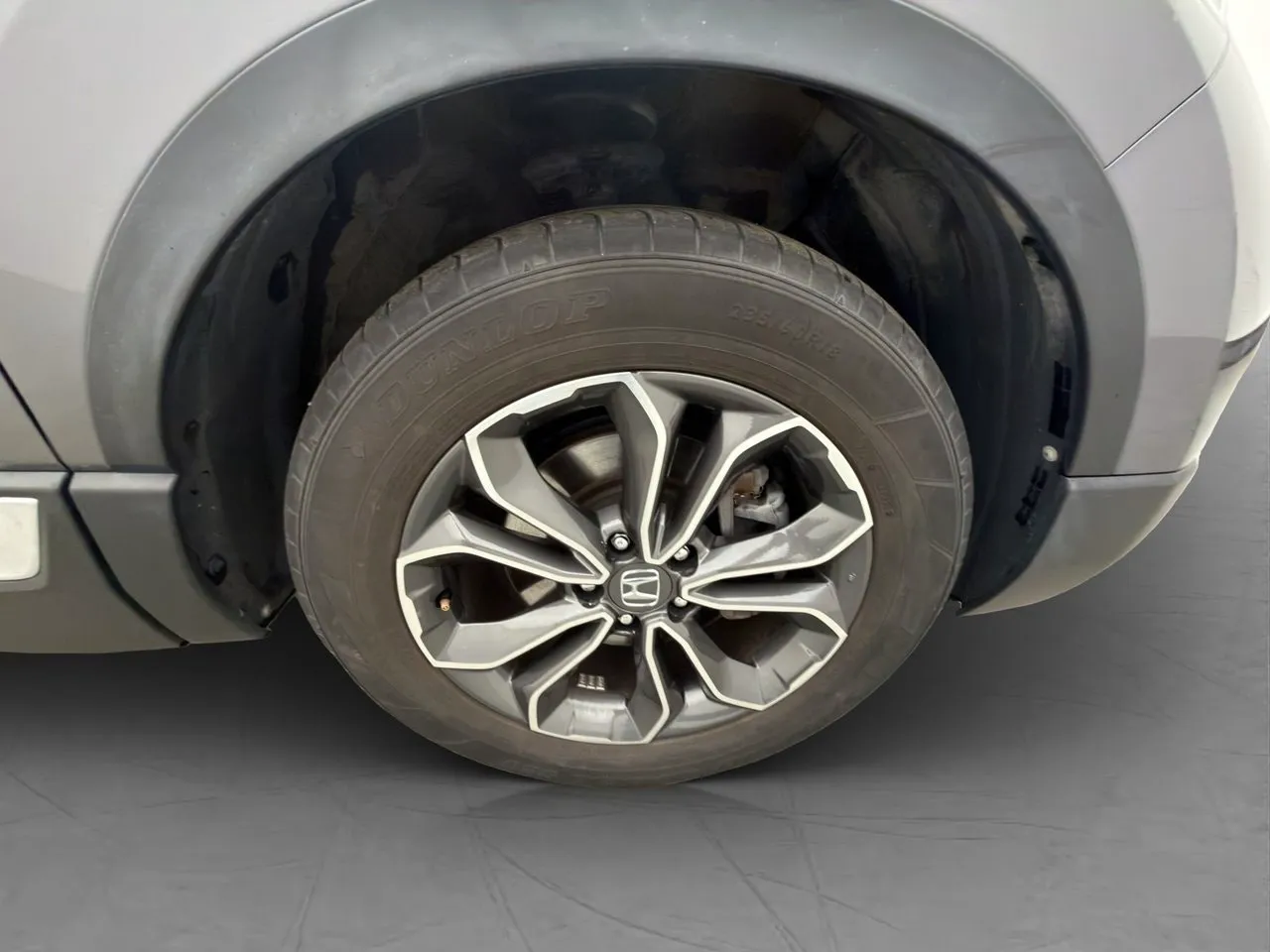 Vehicle image 30