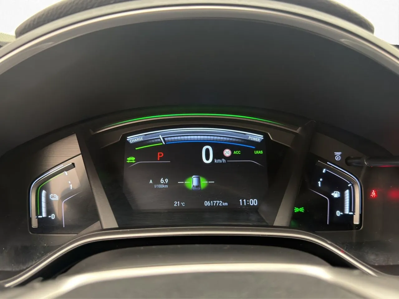Vehicle image 14
