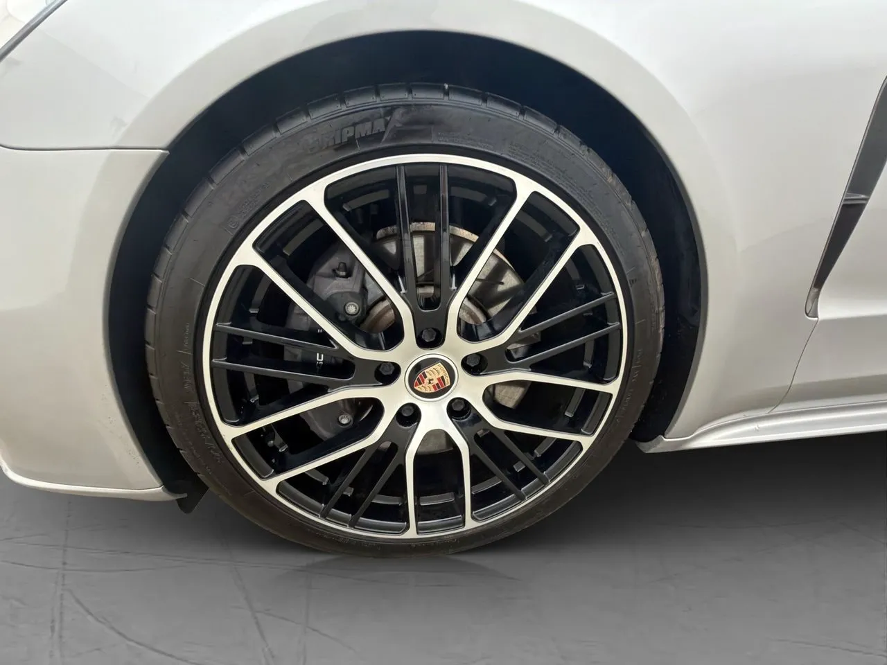 Vehicle image 37