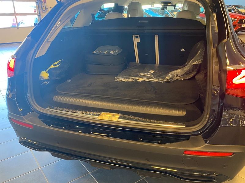 Mercedes E300 bild 18