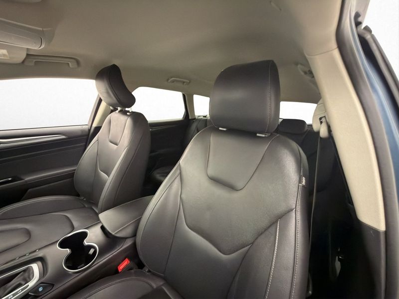 Ford Mondeo bild 16