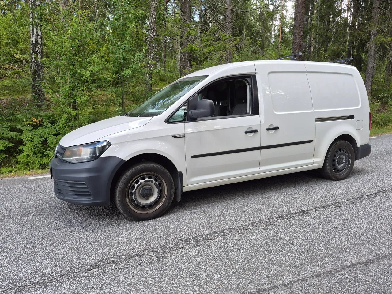 Vehicle image 23