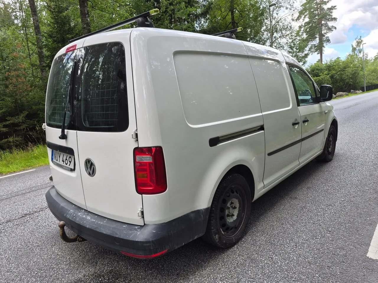 Vehicle image 19