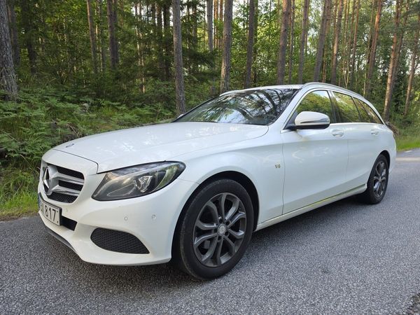 Mercedes C200 T d red 7G-Tronic Plus Avantgarde Euro 6 - 2016
