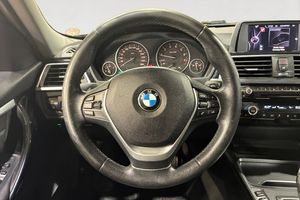 BMW 320 bild 13