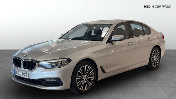 BMW 520 d xDrive Sedan Steptronic 190hp Sport line - 2017