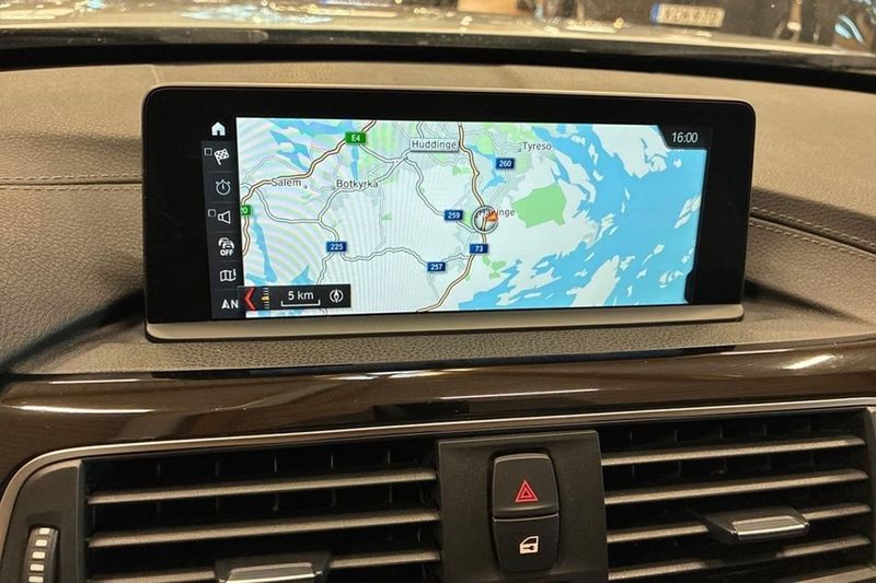 BMW 330 bild 23