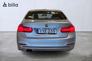 BMW 330 bild 4