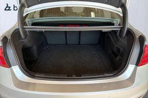 BMW 330 bild 9