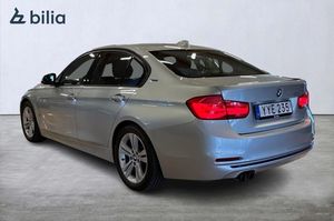 BMW 330 bild 2