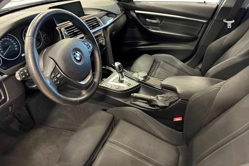 BMW 330 bild 13