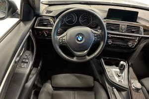 BMW 330 bild 12
