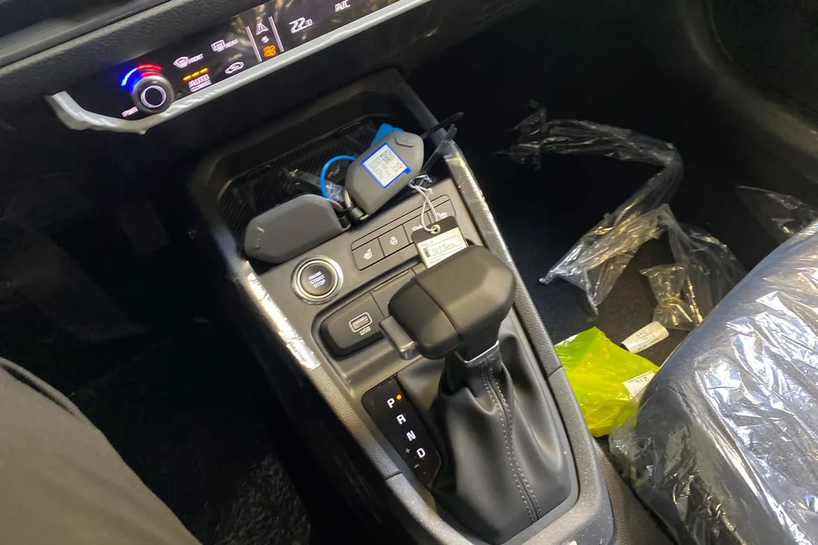 Vehicle image 11