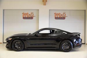 Ford Mustang bild 1