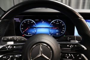 Mercedes E300 bild 14