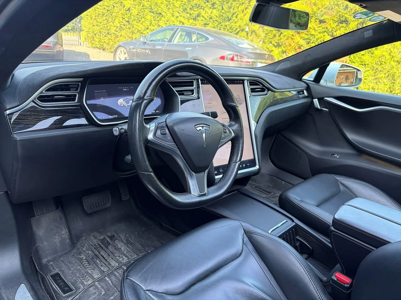 Vehicle image 21