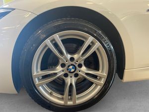 BMW 330 bild 8