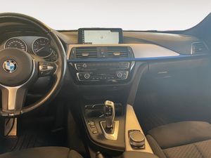 BMW 330 bild 11
