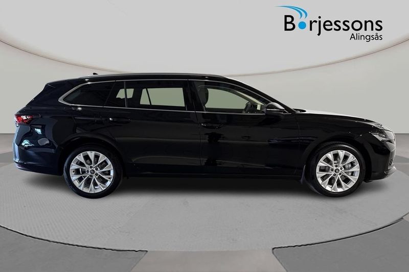 Skoda Superb bild 2