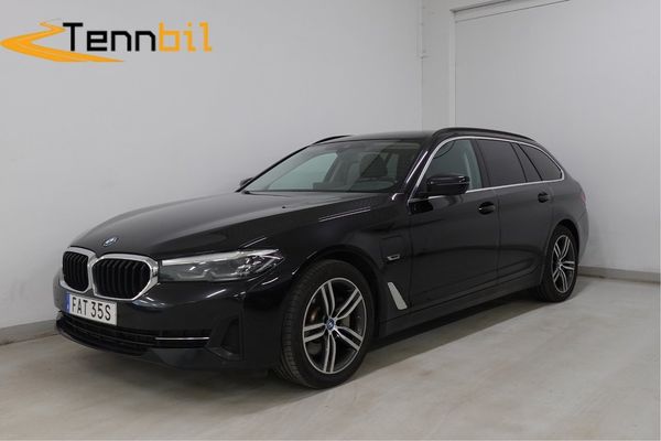 BMW 530 e xDrive Touring Läder Cockpit BLIS P-Värme Dragkrok - 2023