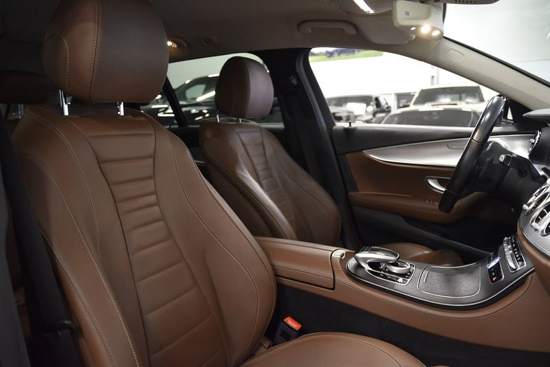 Mercedes E220 bild 12