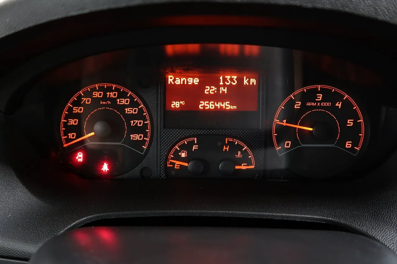 Vehicle image 23