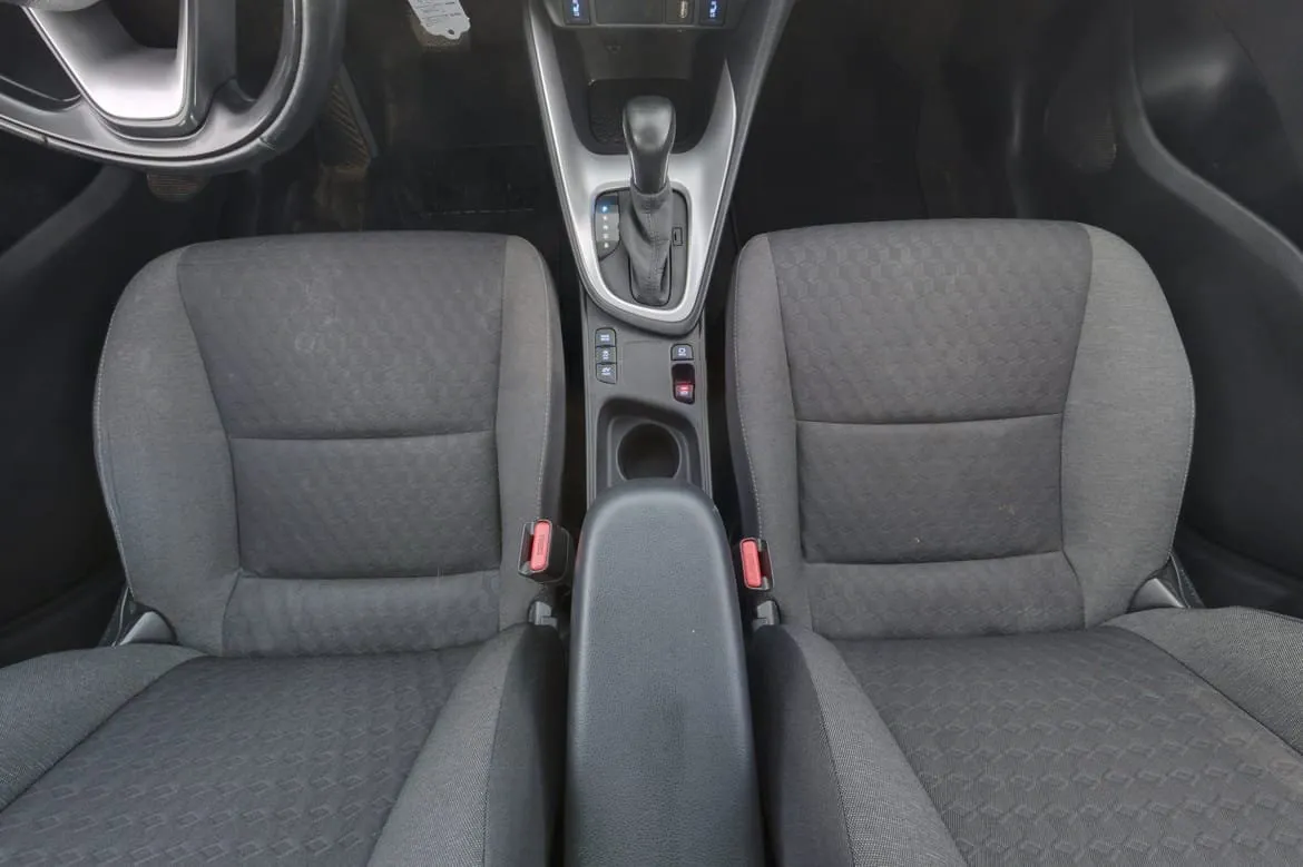Vehicle image 15