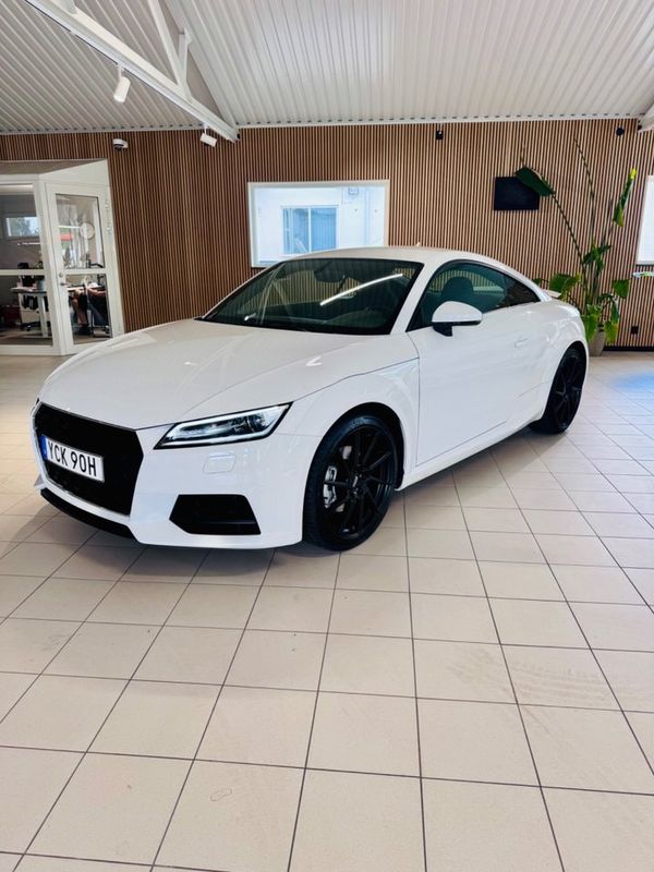 Audi TT Coupé 40 TFSi Proline / Cockpit - 2020