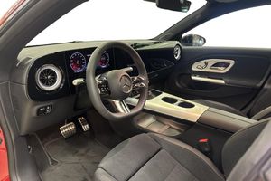Mercedes CLA250 bild 9