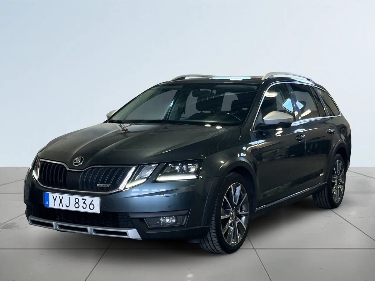 Vehicle image 20