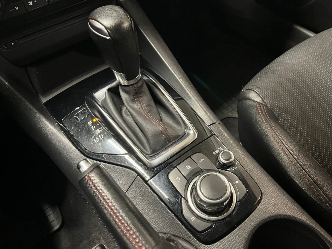 Vehicle image 24