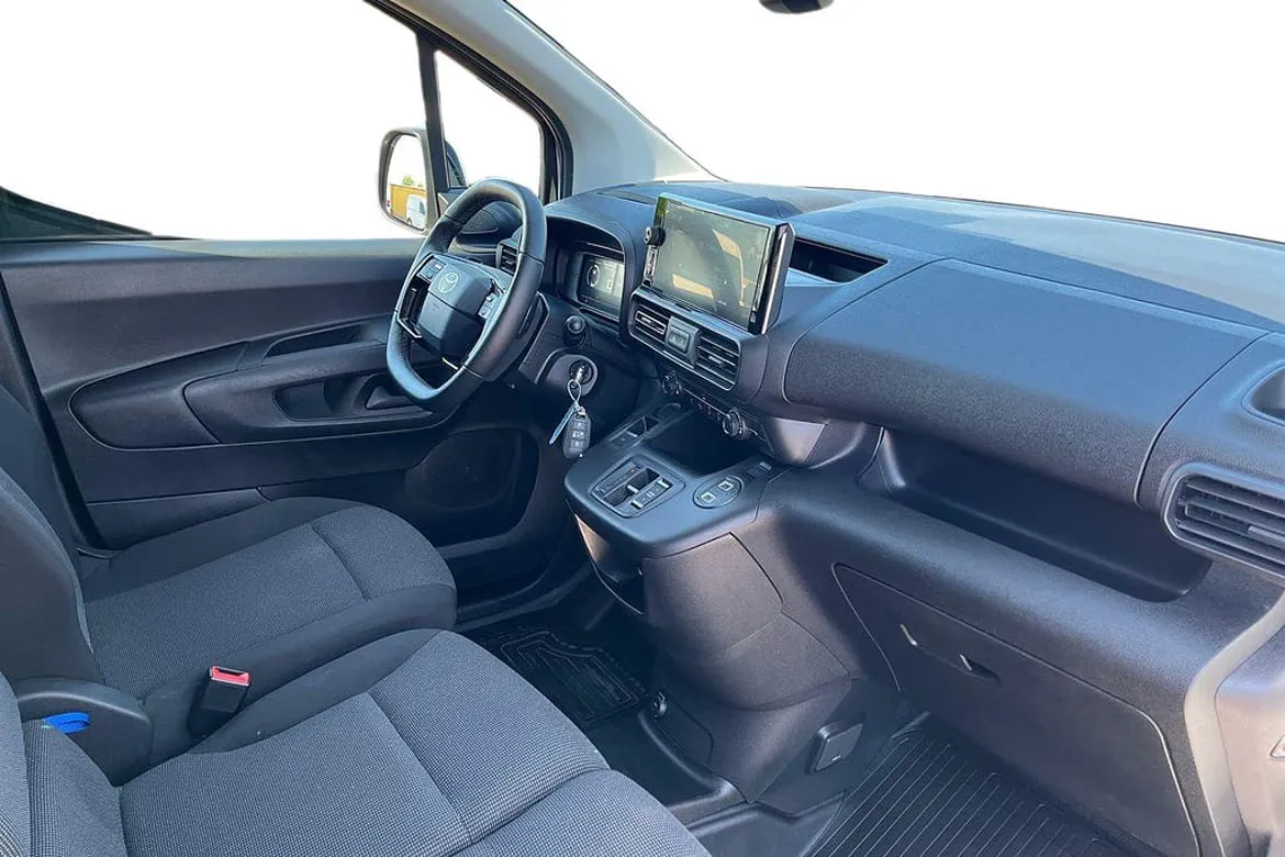 Vehicle image 20