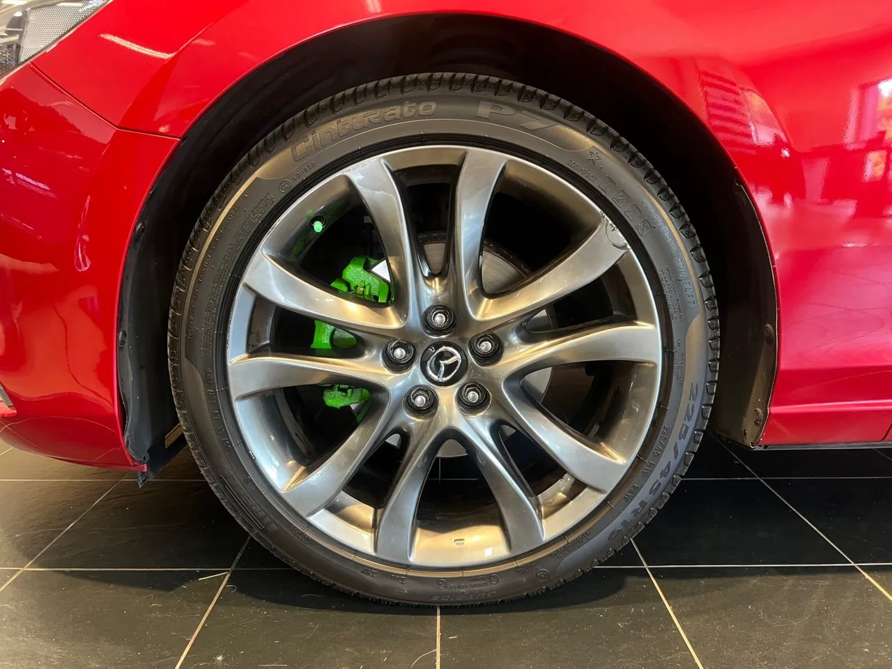 Vehicle image 4