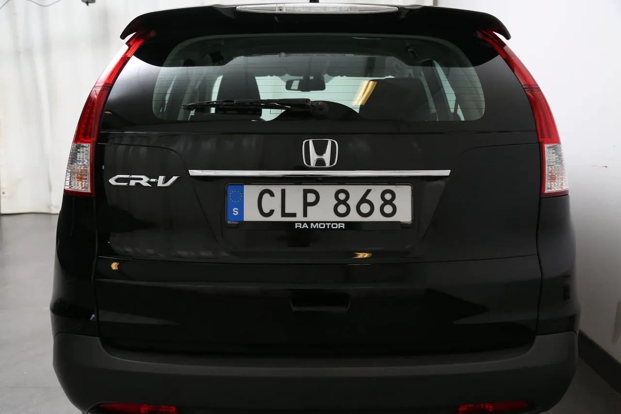 Vehicle image 25