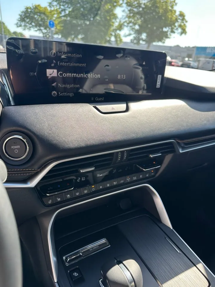 Vehicle image 21