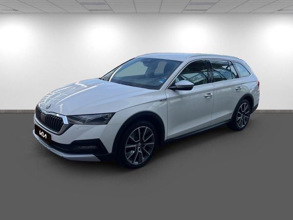 Skoda Octavia Scout 2.0 TDI 4x4 Euro 6 MOMS/Vhjul/Värmare/Drag - 2022