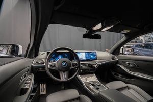 BMW 330 bild 12