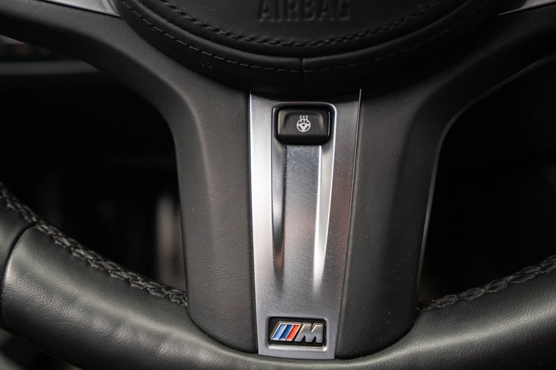 BMW 330 bild 24