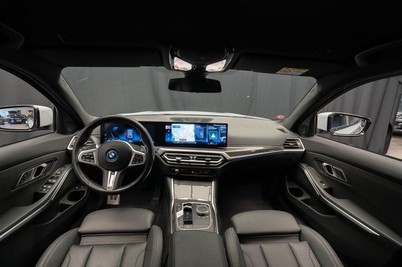 BMW 330 bild 15