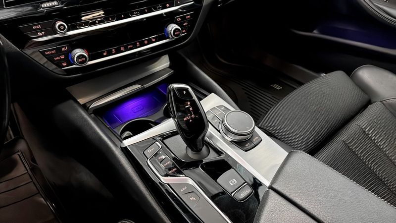 BMW 530 bild 13
