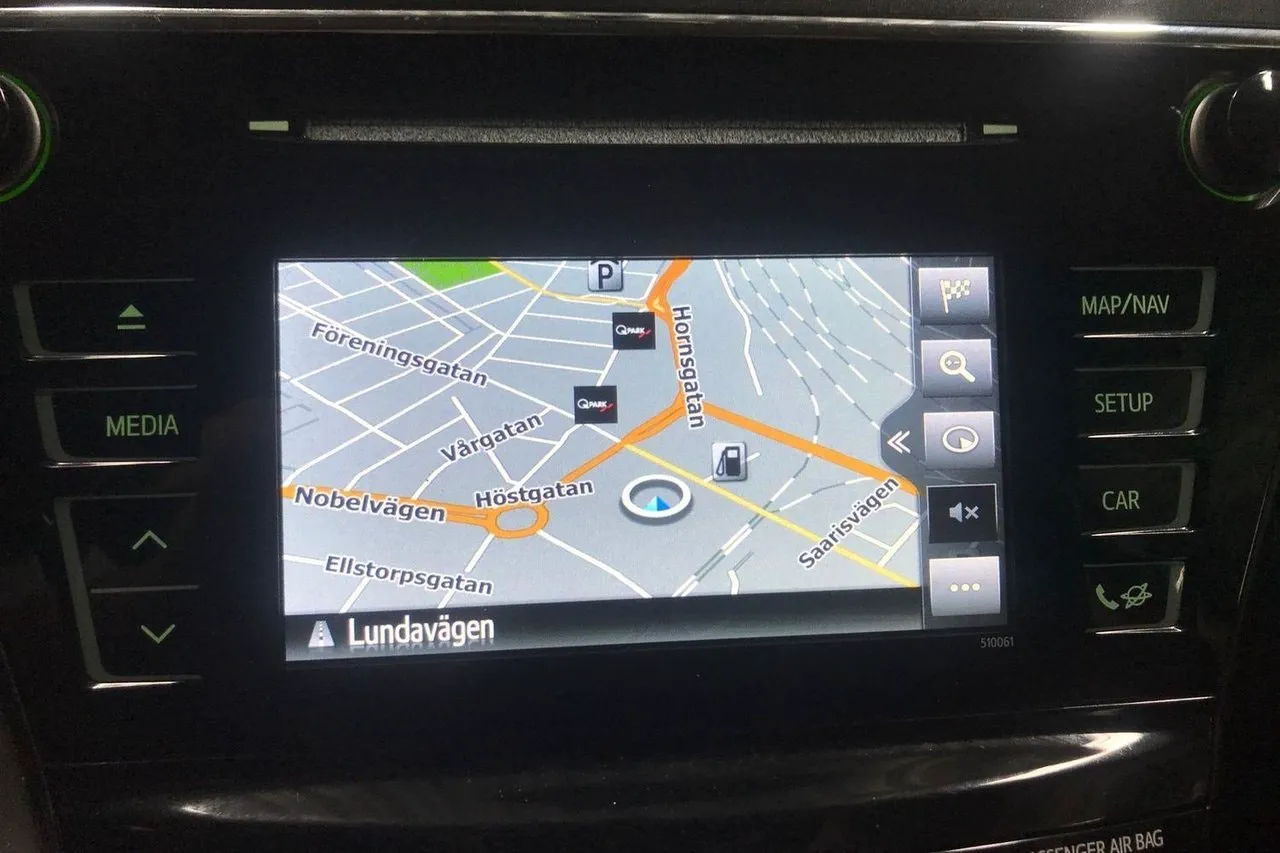Vehicle image 18