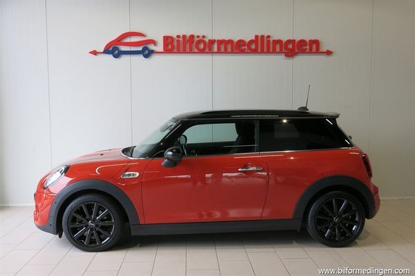 MINI Cooper S 192hk Aut. V-Hjul Sv-Såld - 2019