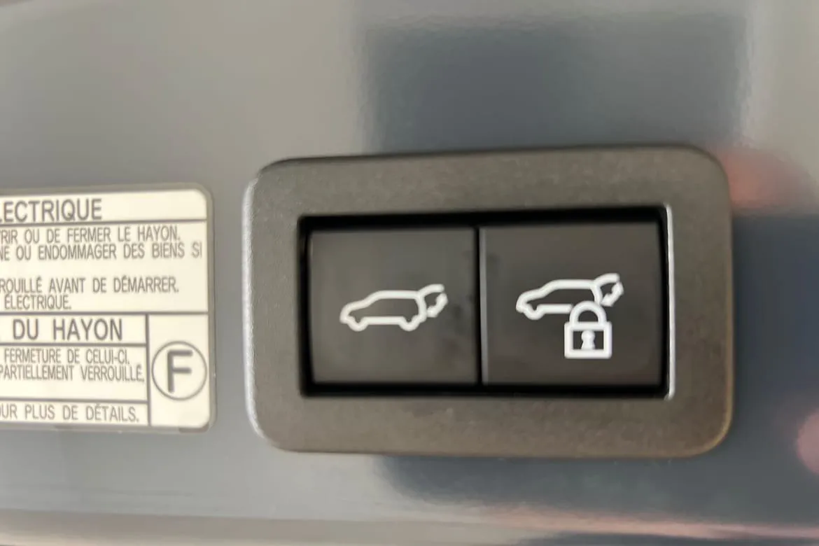 Vehicle image 20