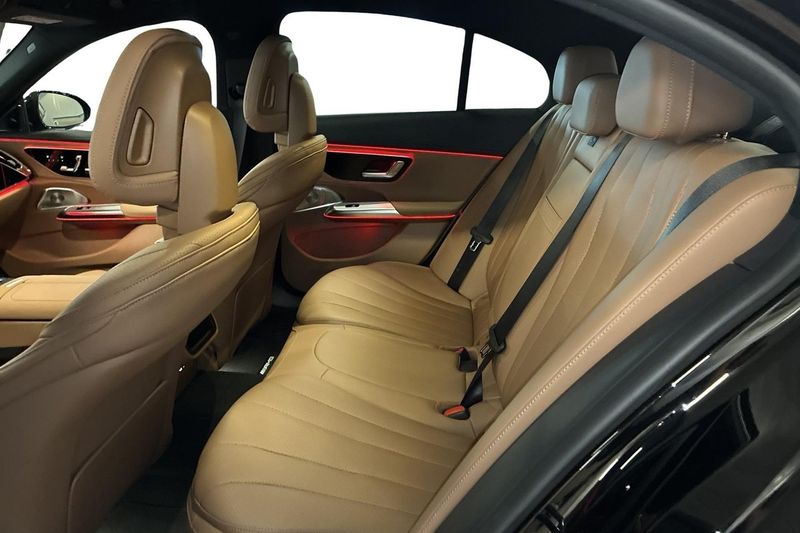 Mercedes E300 bild 10
